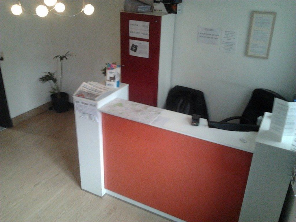 Hostel Louise Ixelles Bagian luar foto